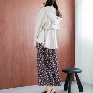 気温12度の服装20選。最高・最低気温別おすすめのコーデとは?【春・秋・冬】