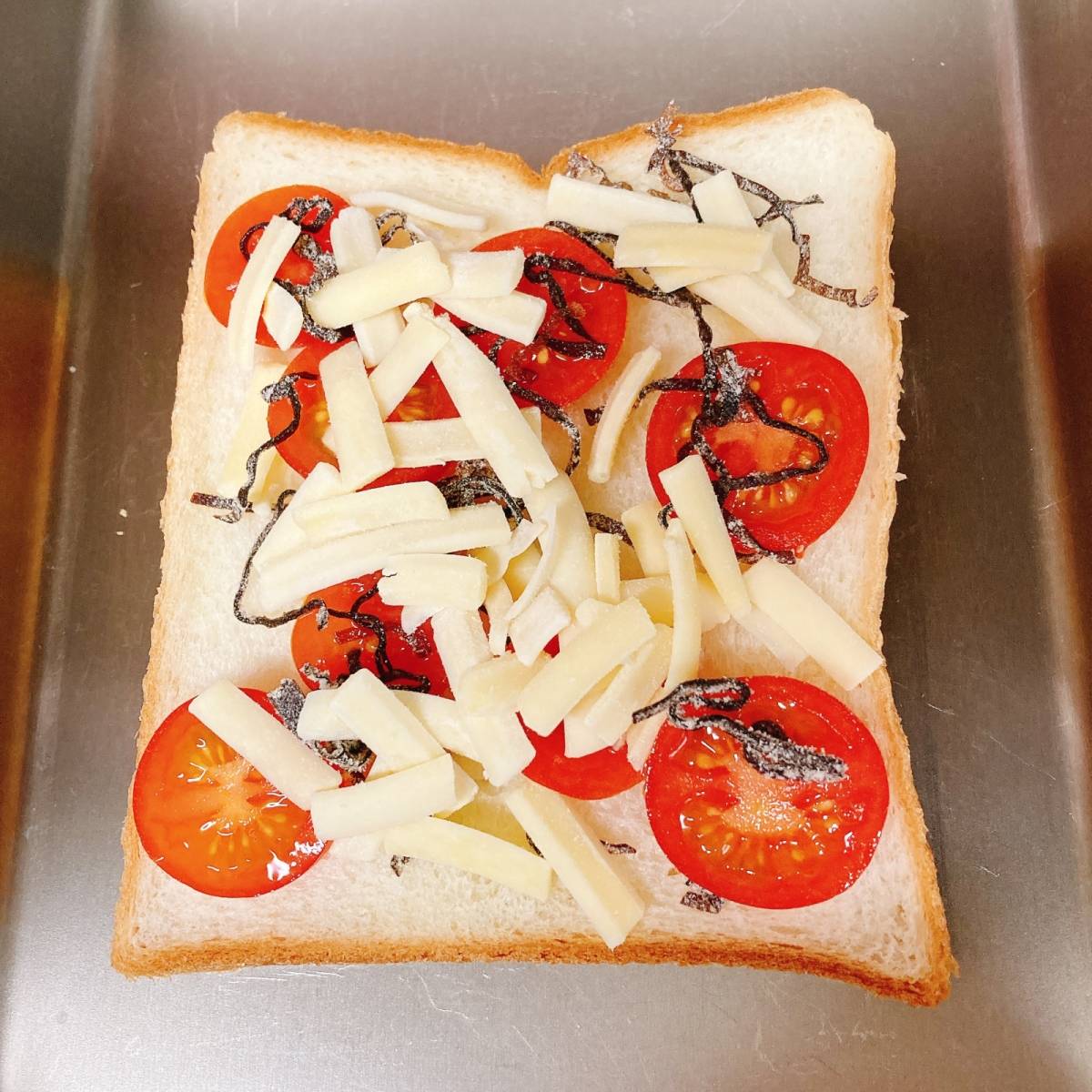 くらこん公式の「塩こんぶチーズトースト」のレシピ