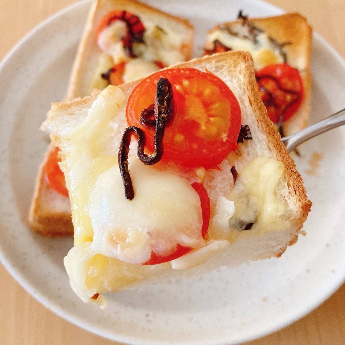 くらこん公式の「塩こんぶチーズトースト」のレシピ