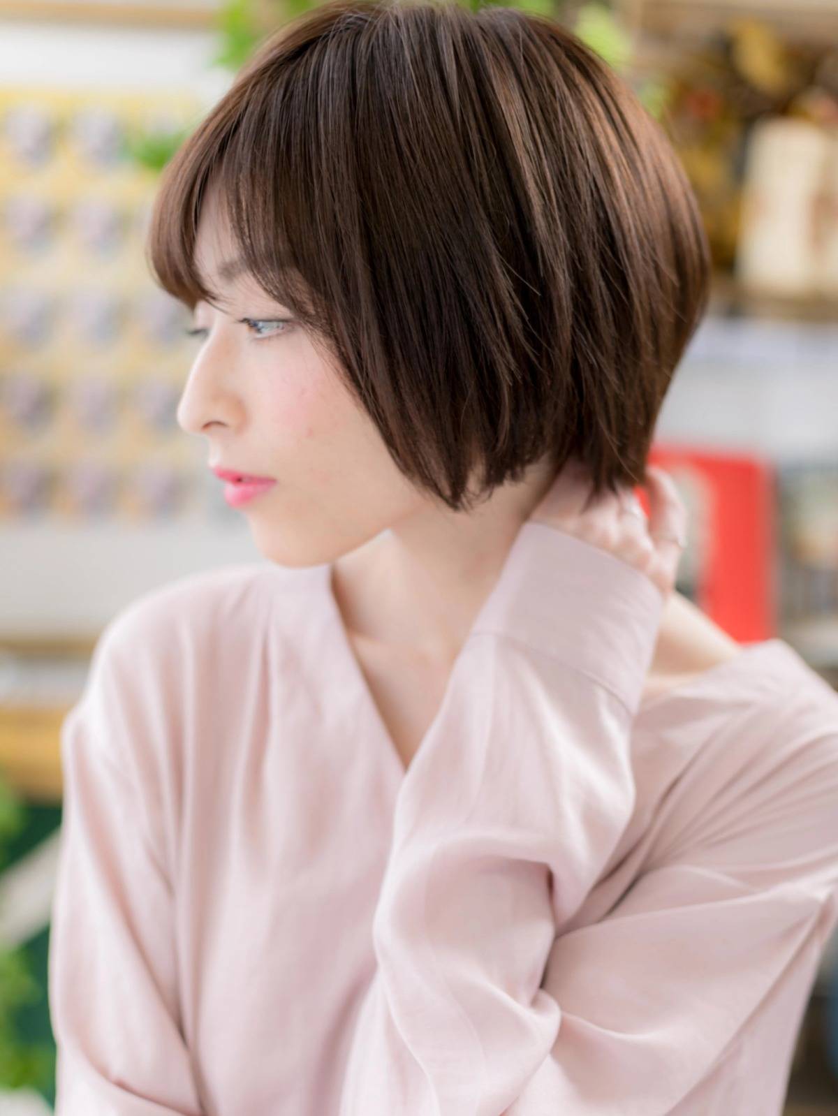 前下がりの上品見えボブ