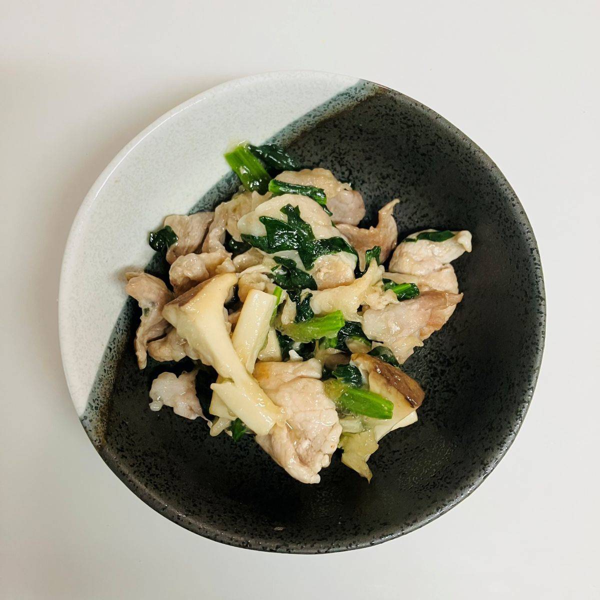 JAグループ公式の「お子さまにも　豚肉とエリンギと水菜のとろみ炒め」のレシピ