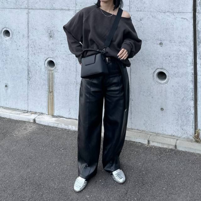 メタリックカラーをアクセントに♪