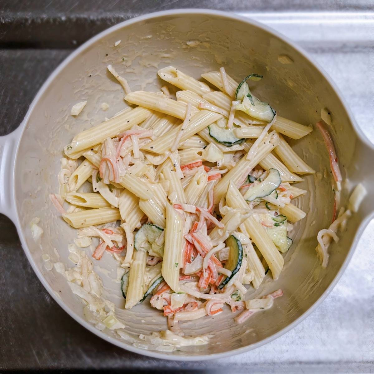 いちまさ公式の「たっぷりカニかまのマカロニサラダ」のレシピ