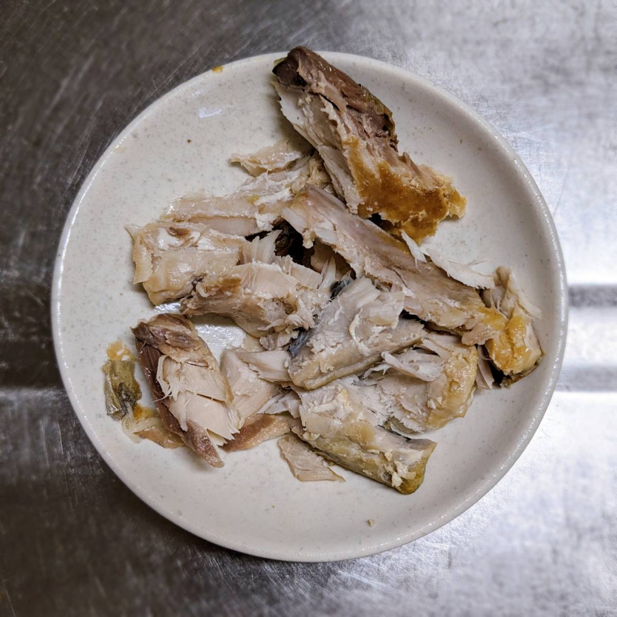 タカノフーズ公式の「焼き塩さば納豆丼」のレシピ