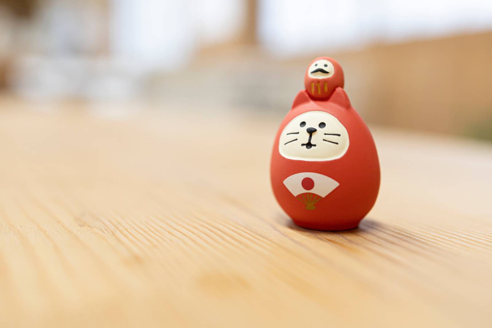 階段　厄除け　赤い物