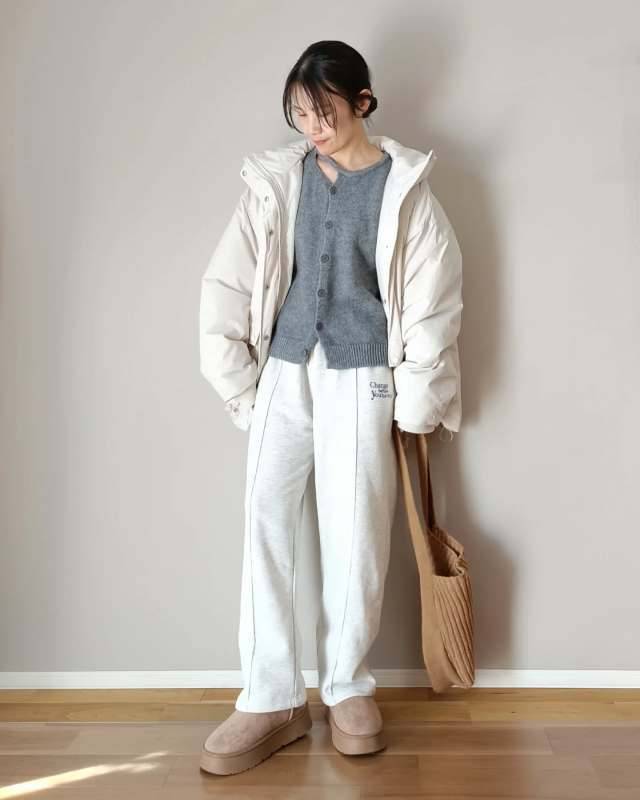 グレーとベージュをアクセントに♪