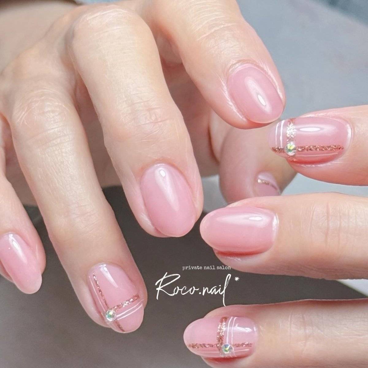 ピンクゴールドネイル