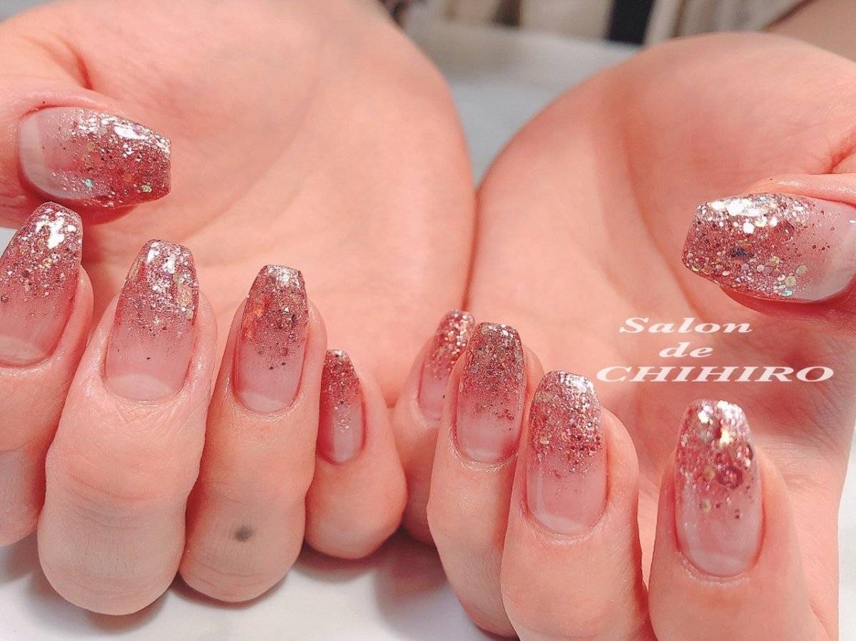 ピンクゴールドネイル