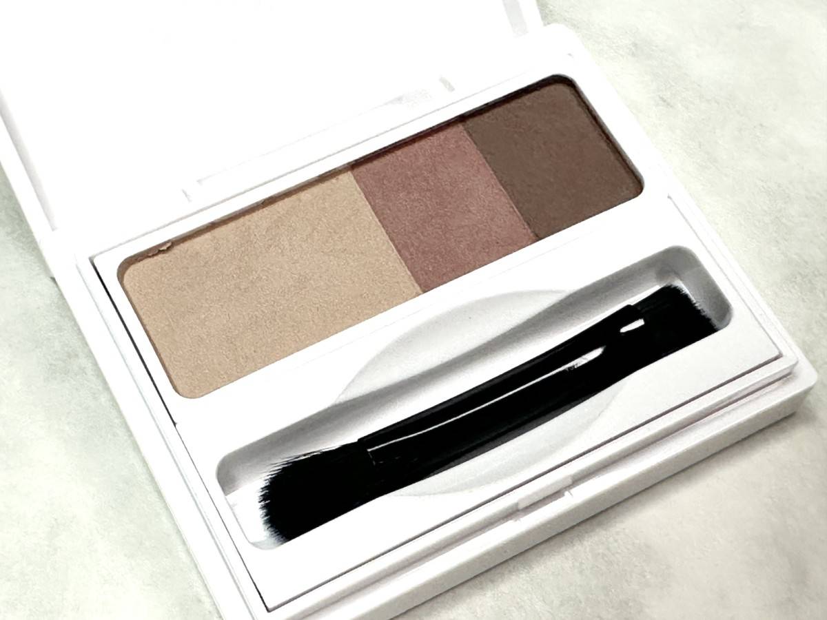 Enamor　イージーニュアンスアイブロウパウダー　02ピンクブラウン