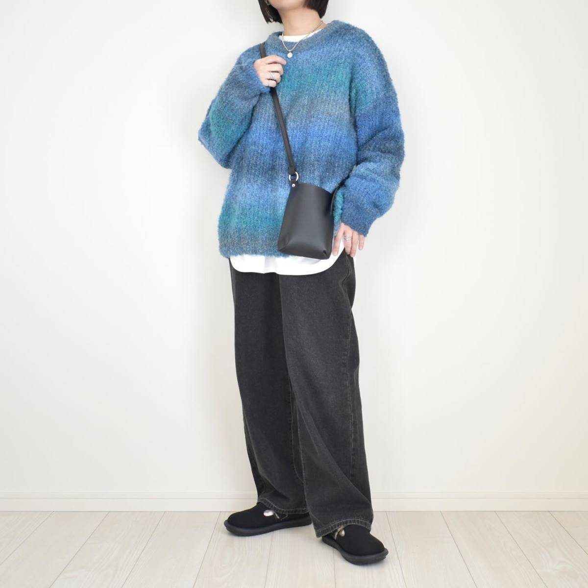 グラデーションニットを主役にする♡