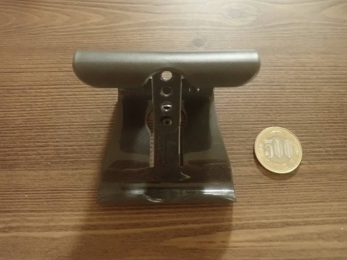 ダイソーのスマホホルダーダークグレー