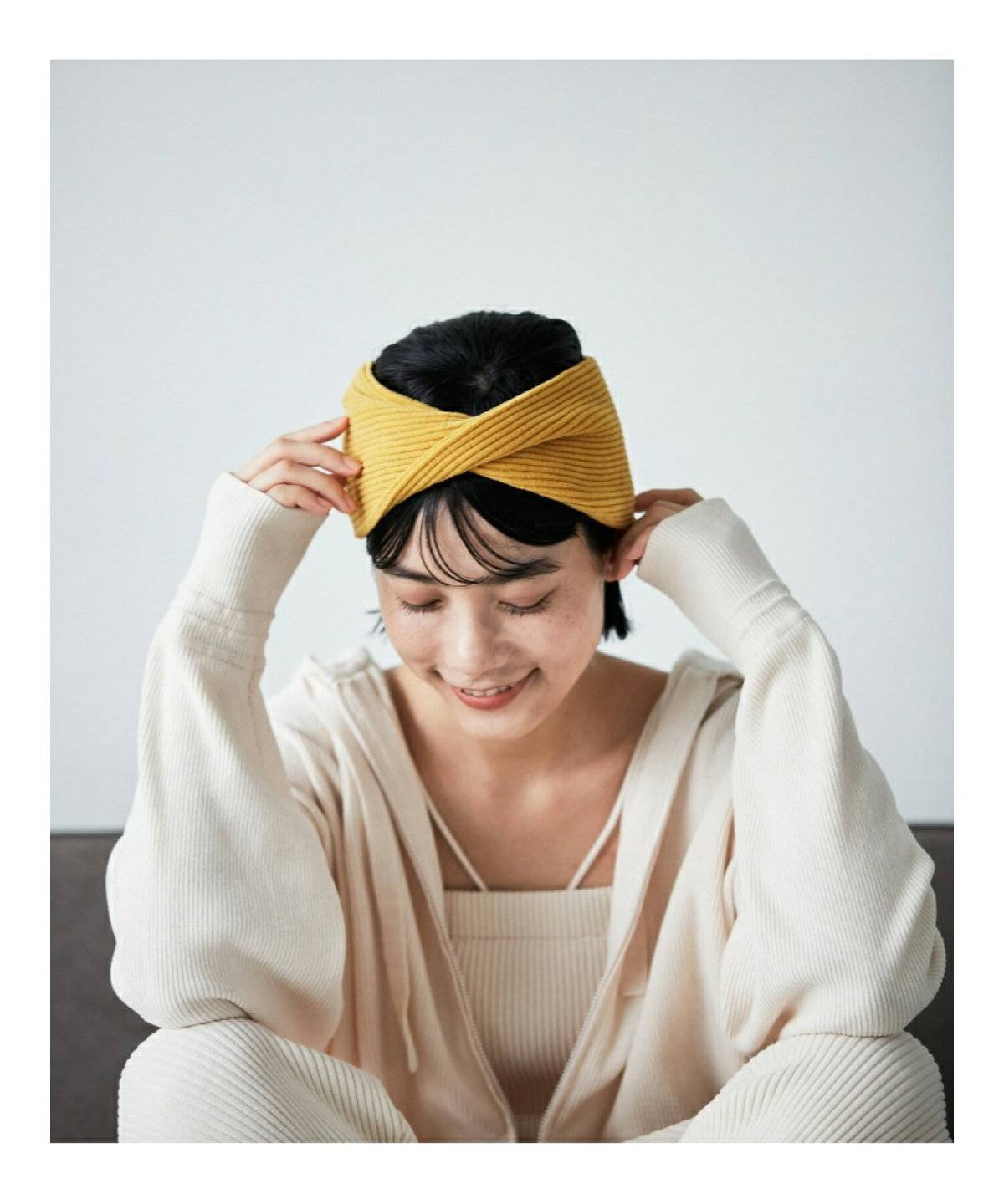 ショートヘアとヘアバンド