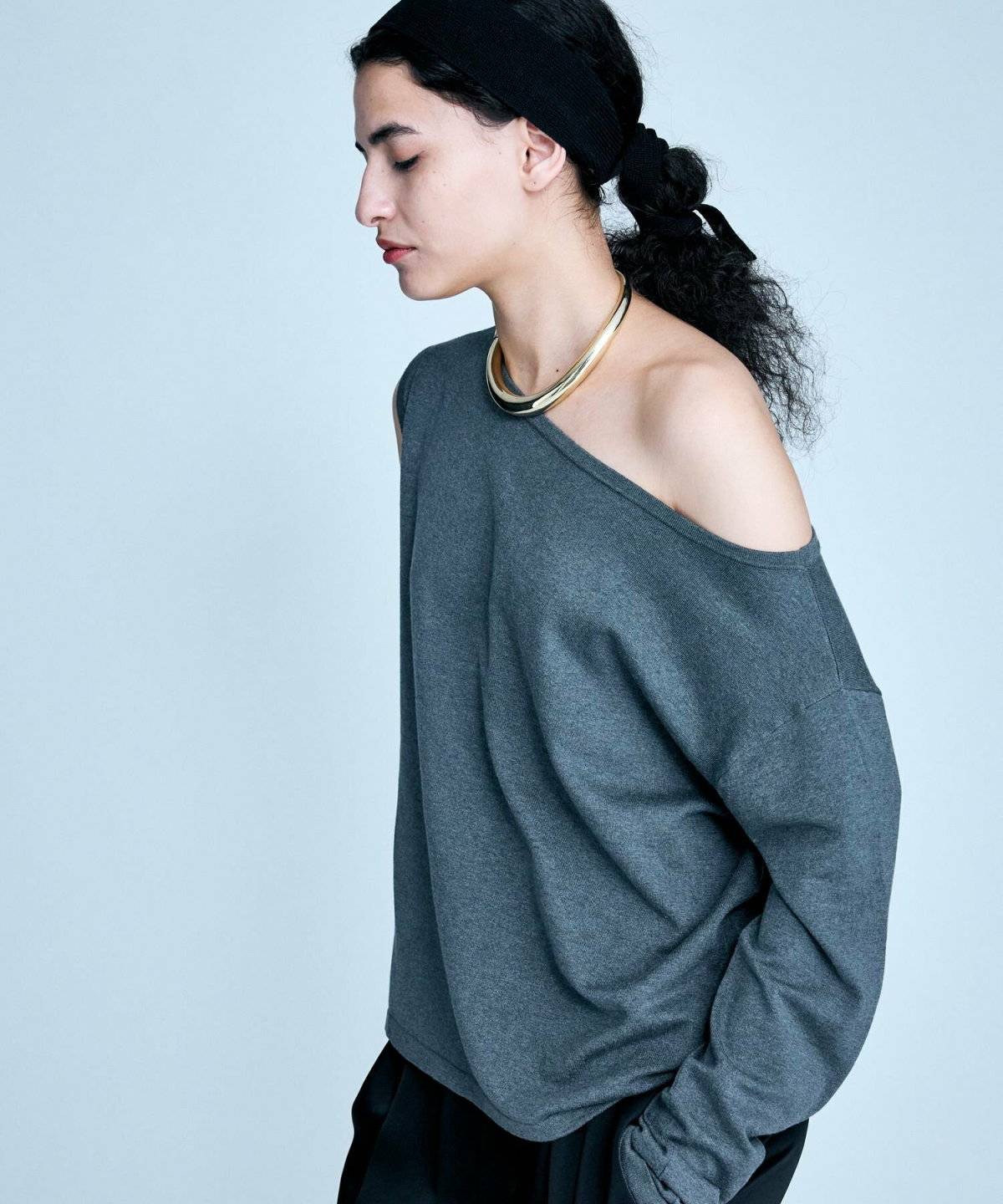 ヘアバンドコーデ