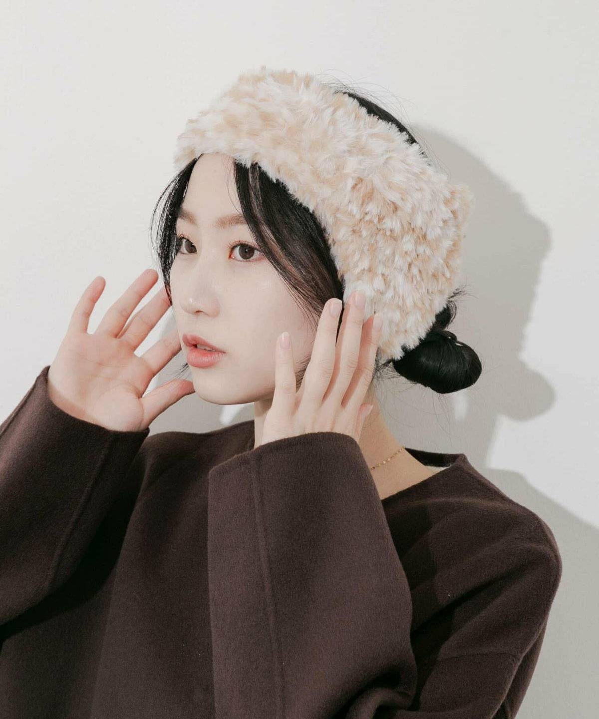 ヘアバンドコーデ