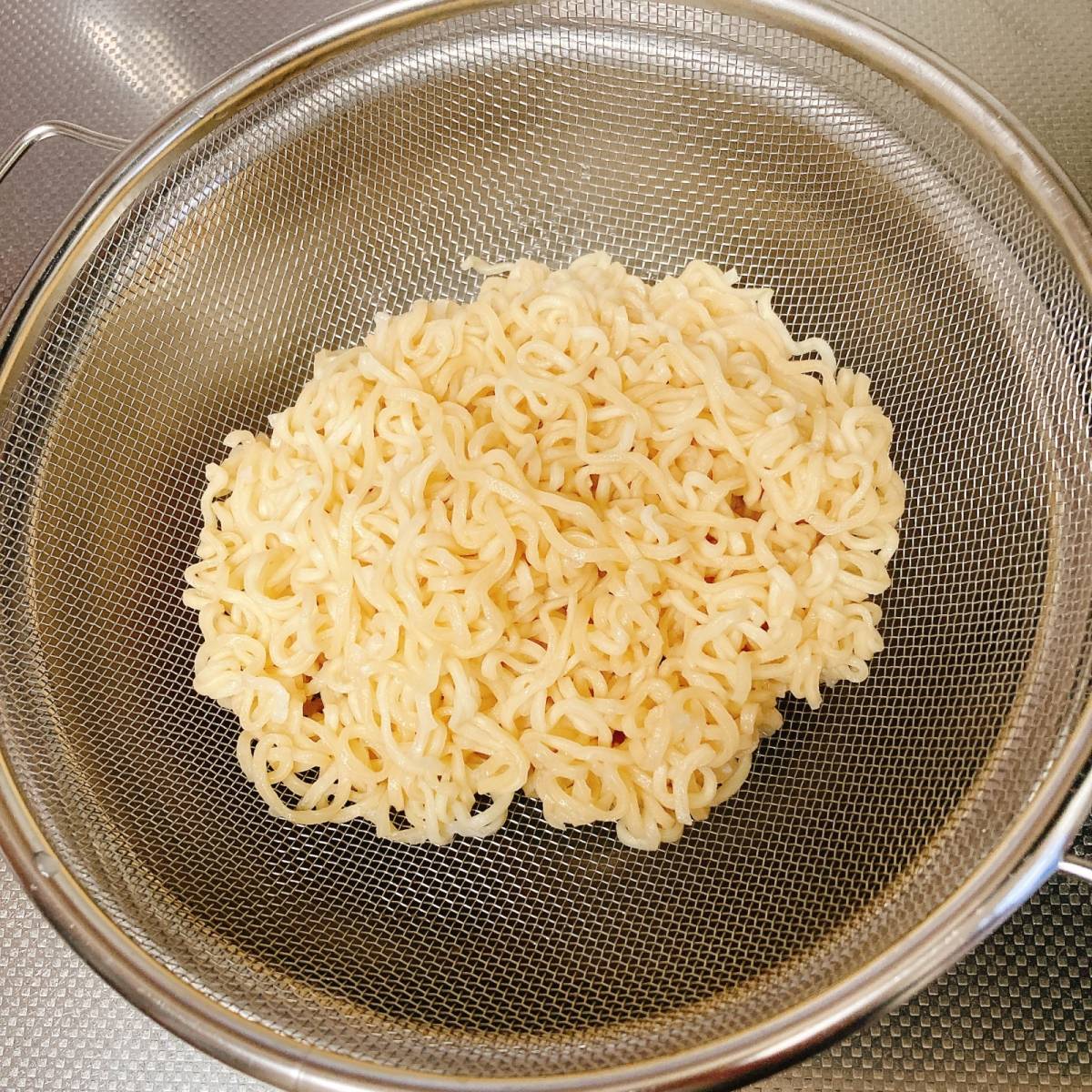 サッポロ一番公式の「たらこパスタ風しょうゆラーメン」のレシピ