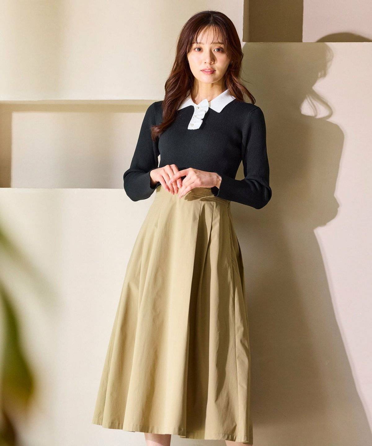 ドッキングワンピースを着た女性