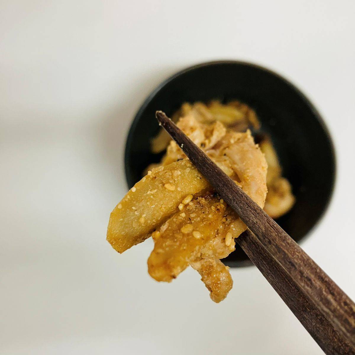 JAグループ公式の「ゴボウと房総ポークのラッカセイ和え」のレシピ