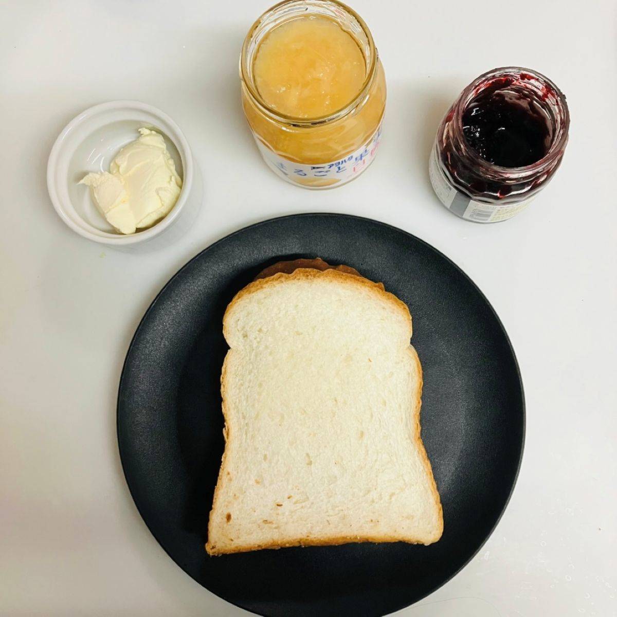 パスコ公式の「クリームチーズとフルーツジャムトースト」のレシピ