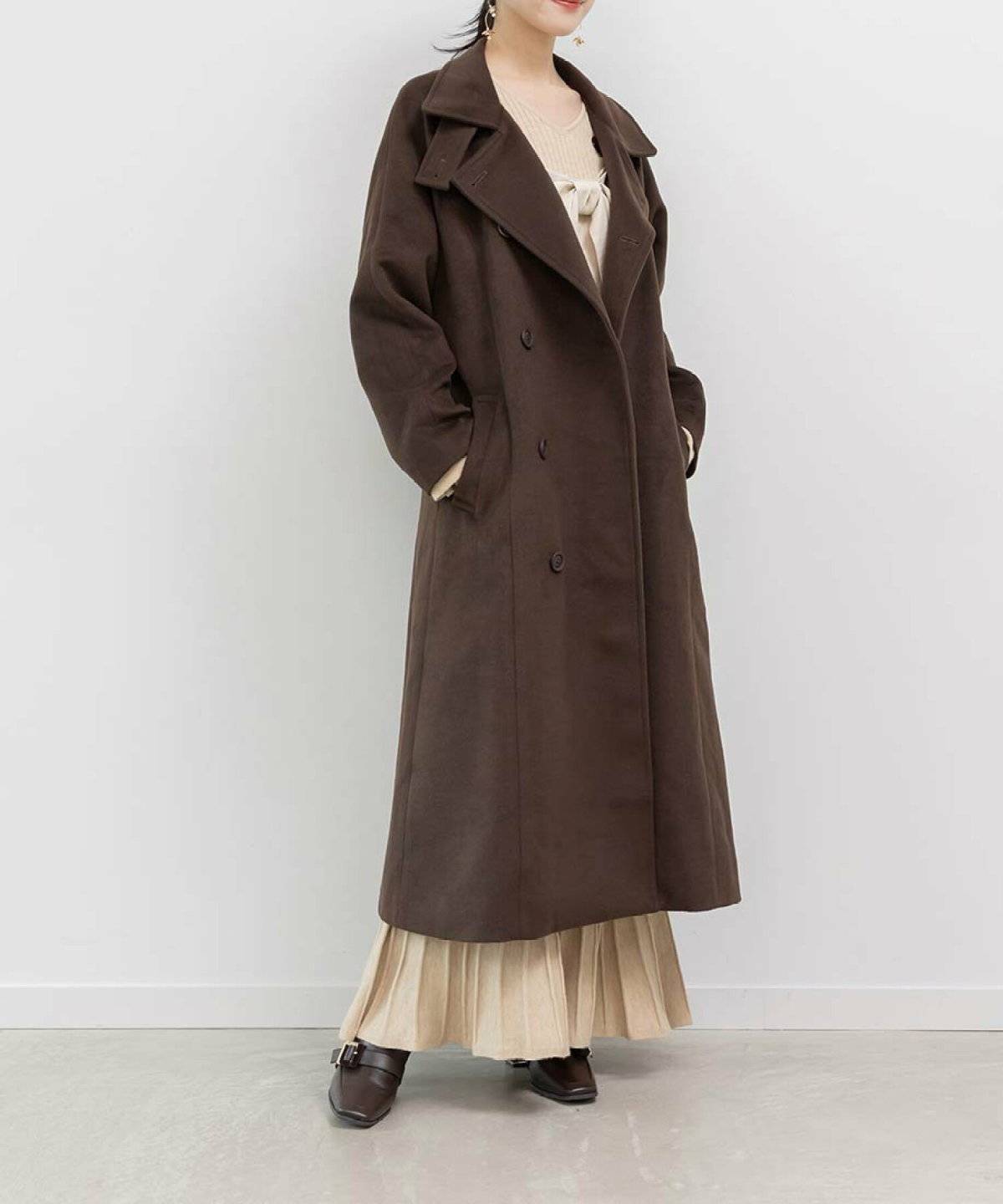 ロングコート×スカート