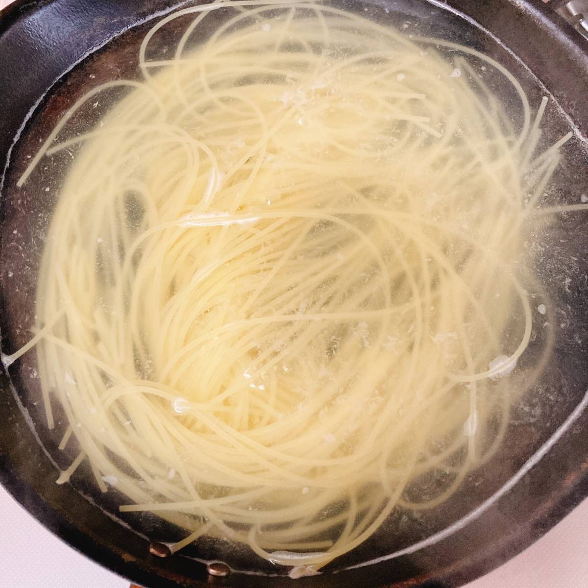 永谷園公式の「鮭と冬野菜のスパゲティー」のレシピ