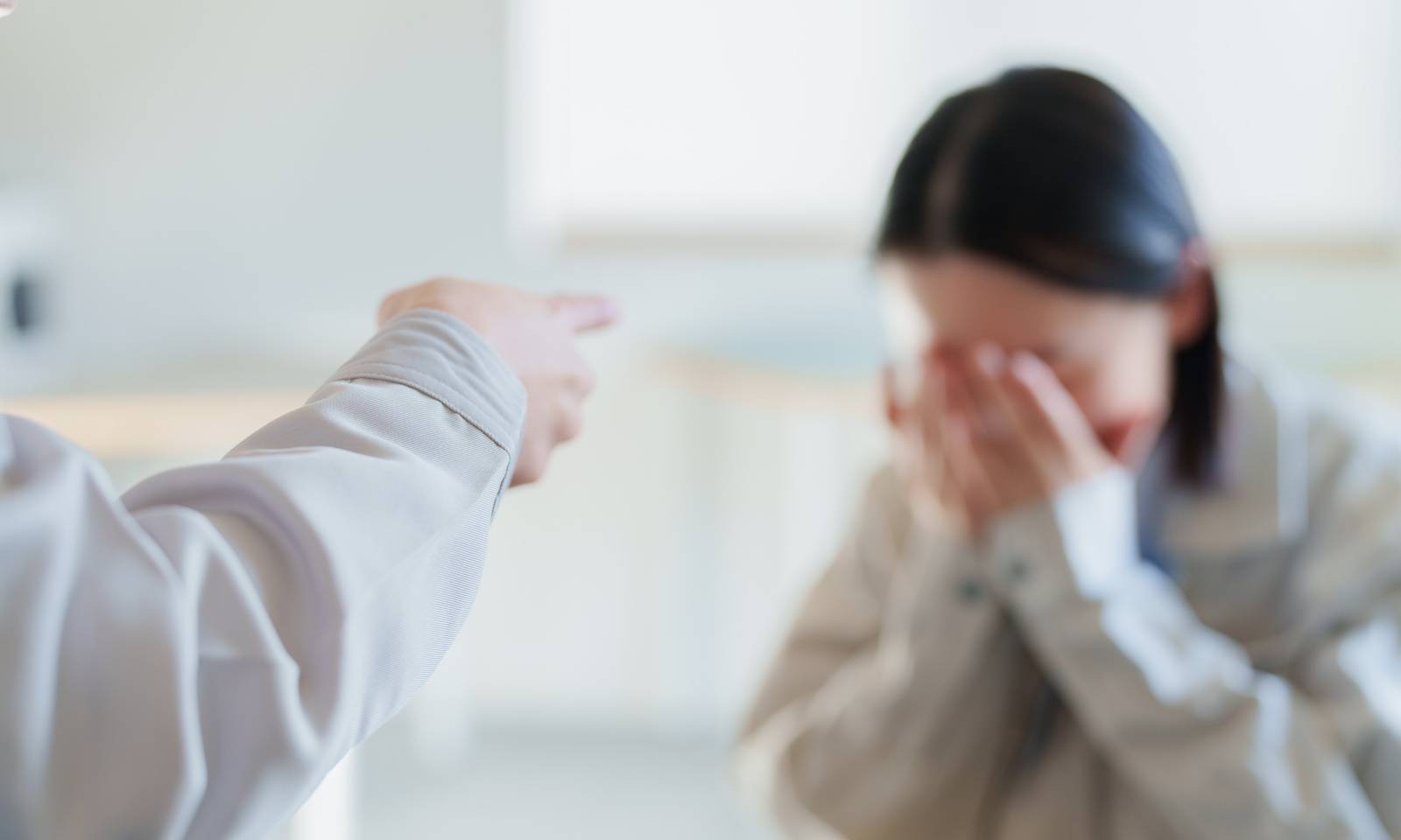 年末 金運 下がる 感情的になる