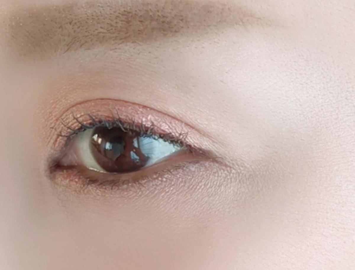 エクセルグリームオンフィットシャドウ目元の画像