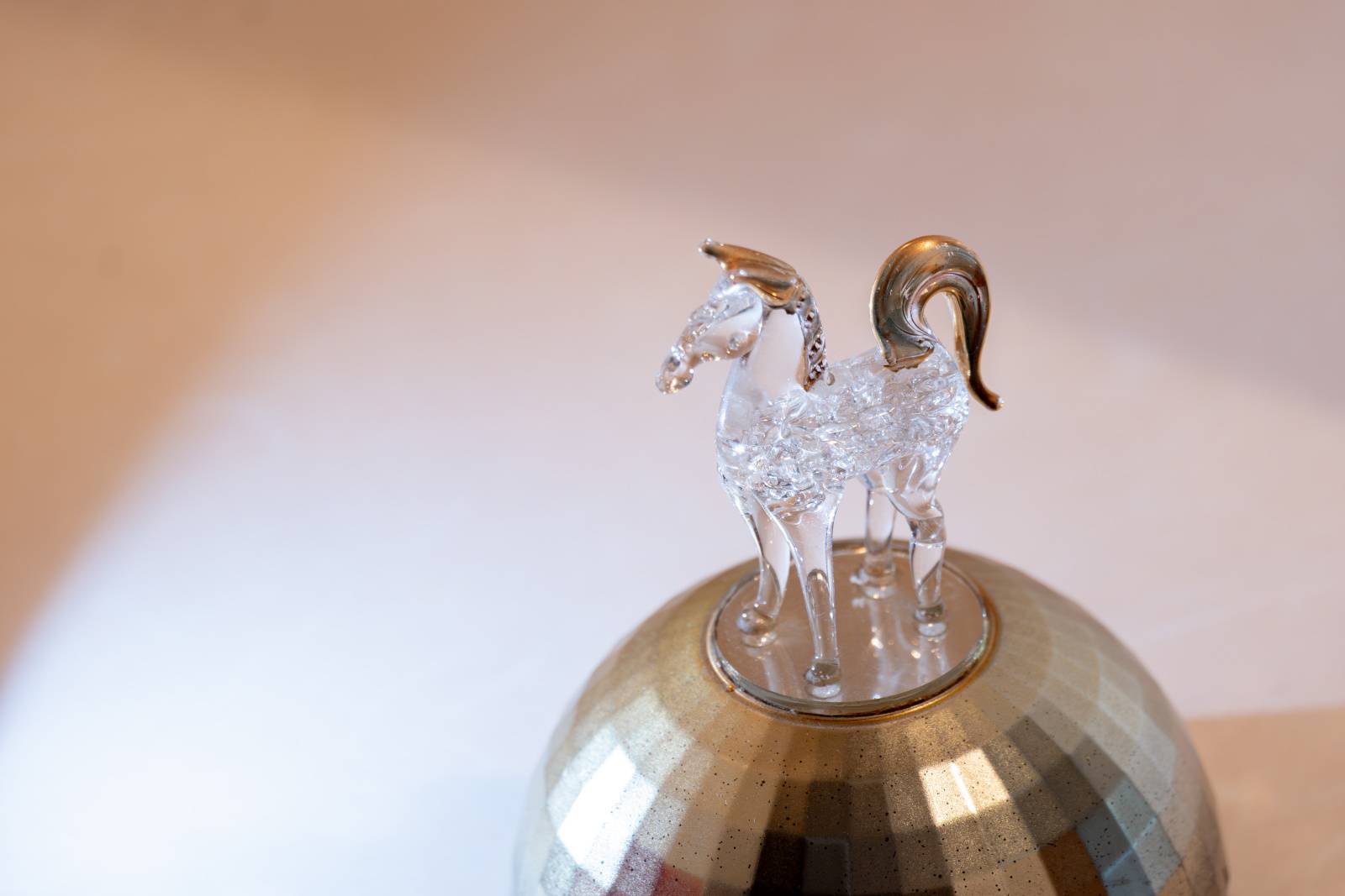 北西　厄除け　金色