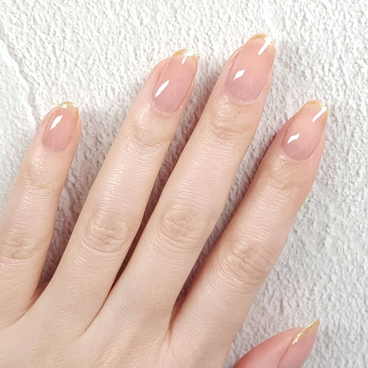 透け感が今っぽい。不器用さん向け「スキニーフレンチネイル」のやり方