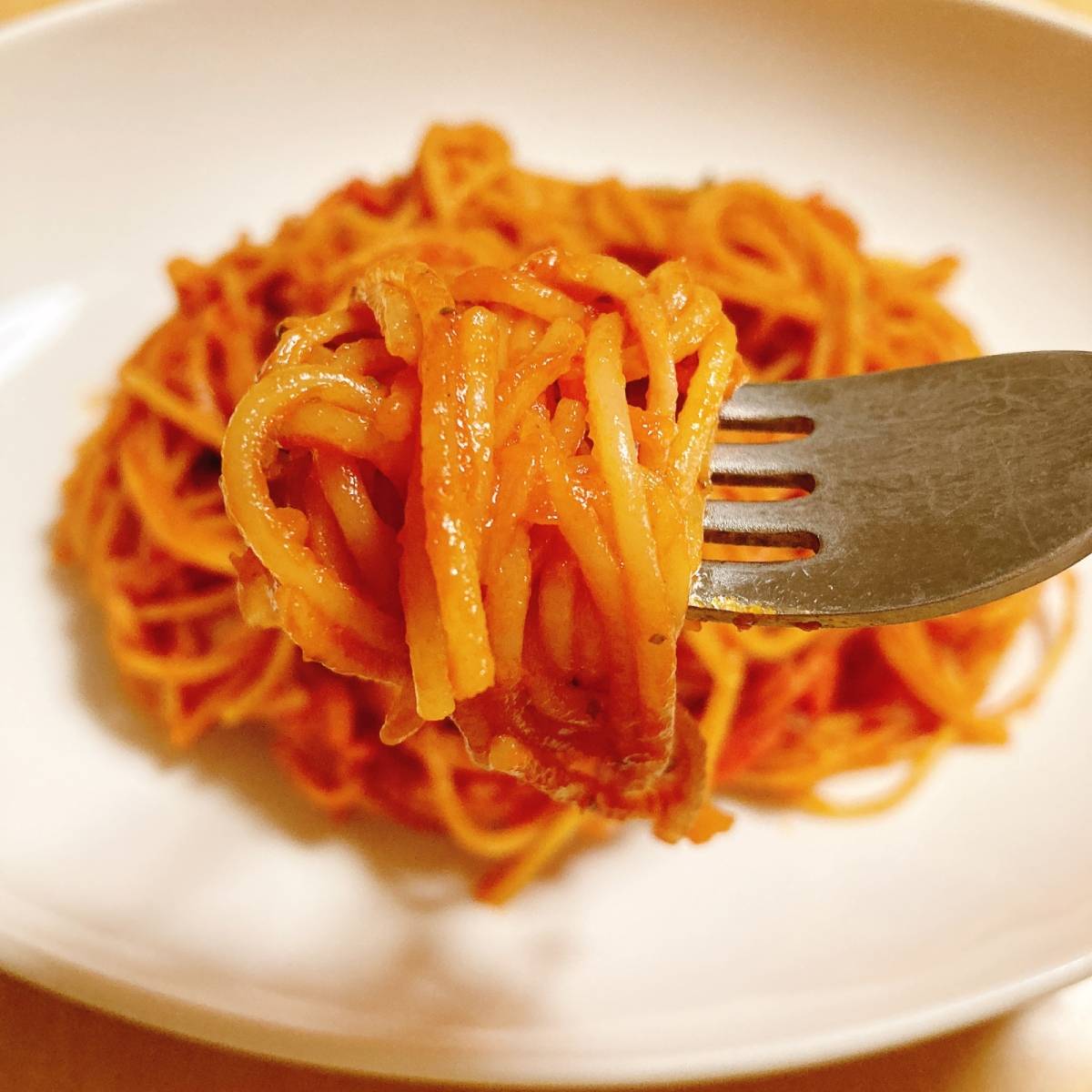 いちまさ公式の「カニかまとトマトジュースのワンパンパスタ」のレシピ