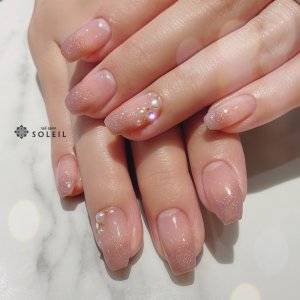 【2025年冬】ズルいほど垢抜けるよ。最新ヌーディーピンクネイル5選