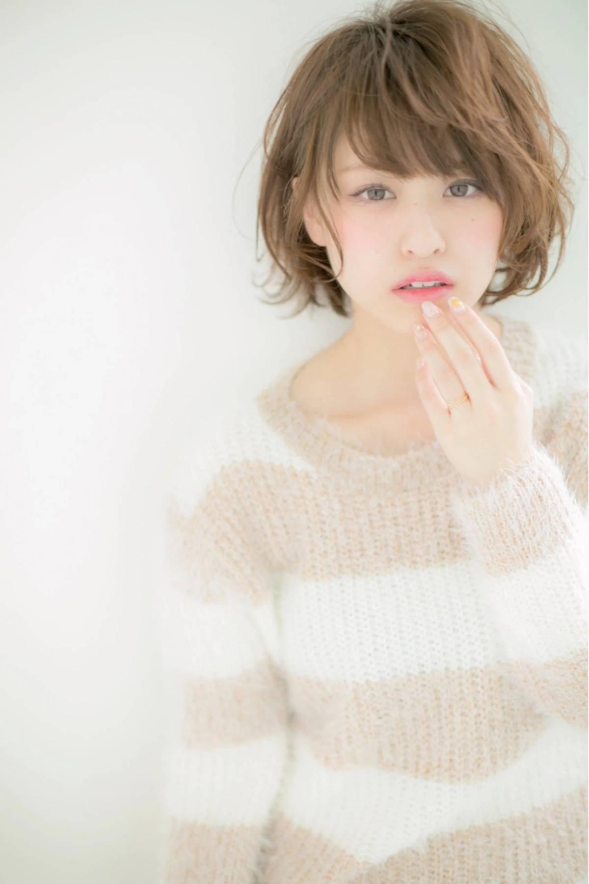 無造作なくしゅパーマショート