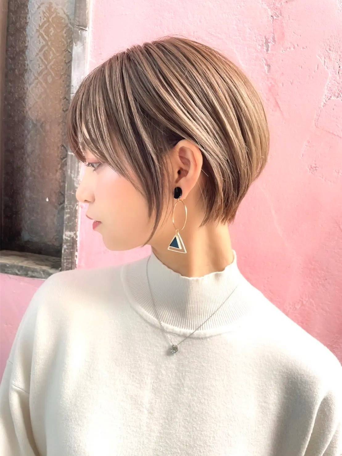 丸みシルエットショート