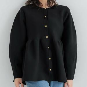 ゆるシルエットで着やすい！大人女子向けトップス5選〜2025年冬〜