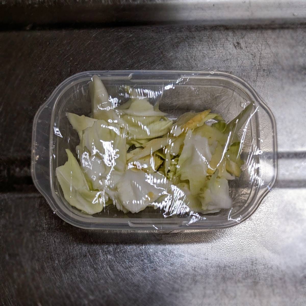 マ・マー公式の「キャベツの芯とちりめんじゃこの和風スパゲティ」のレシピ