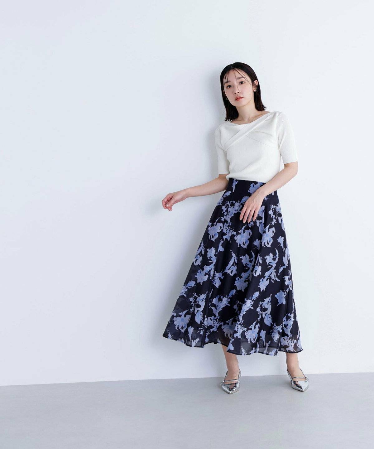 夏コーデの女性