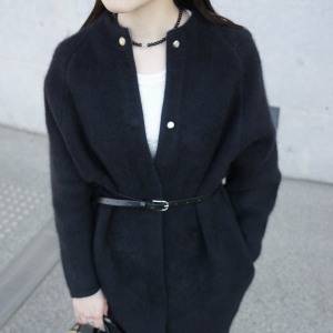 ストレスゼロの柔らかさ♪羽織るだけでこなれる「ELENDEEK」のラクーン混カーデ