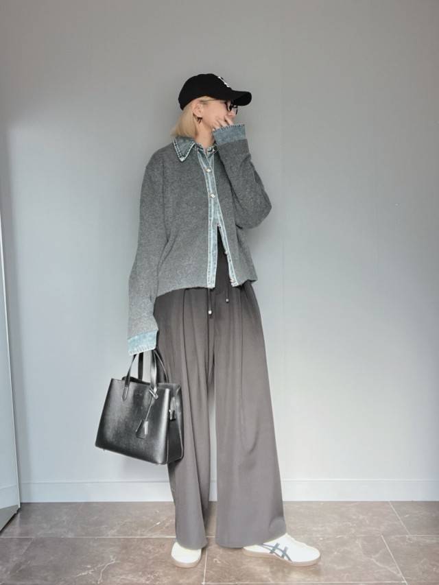 デザイン性のあるカーディガンを主役に♡