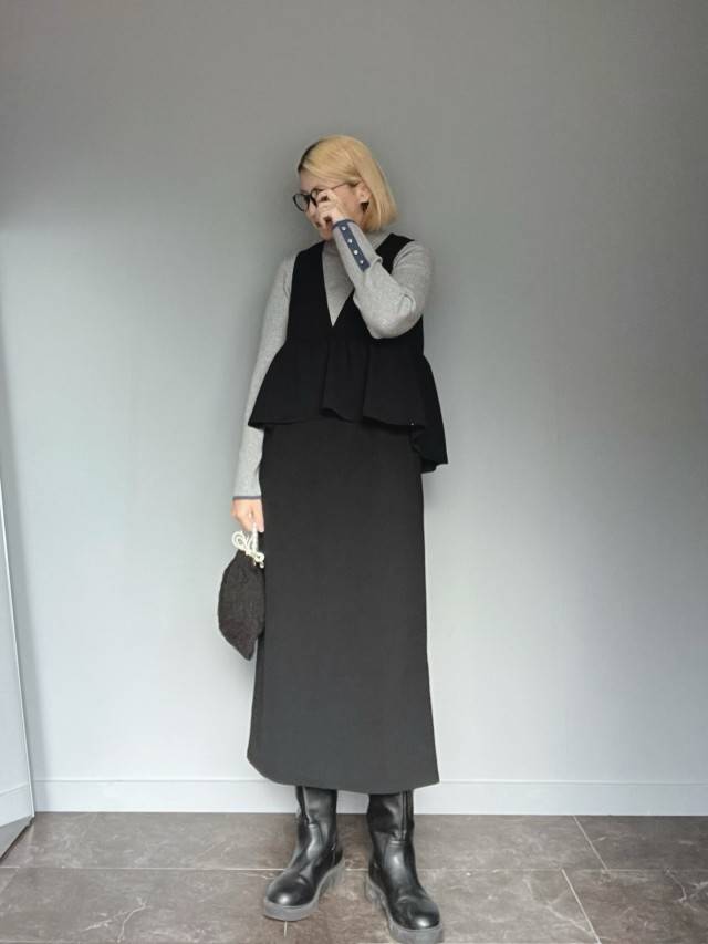 ニット×ジャンパースカート