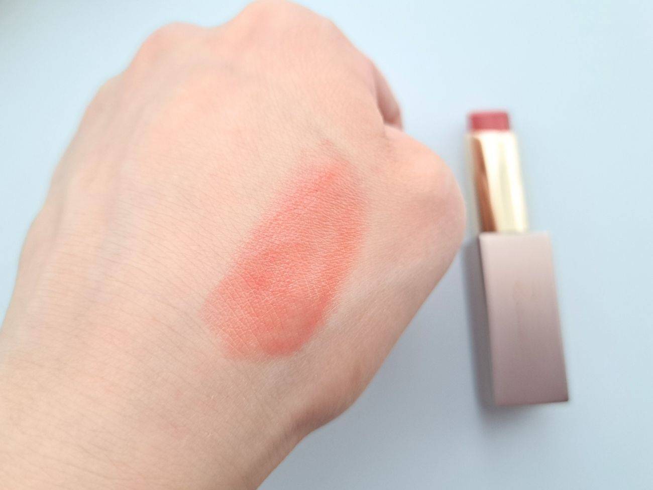 リリミュウ バタールージュ 07 ピーチクラシックの手元スウォッチ