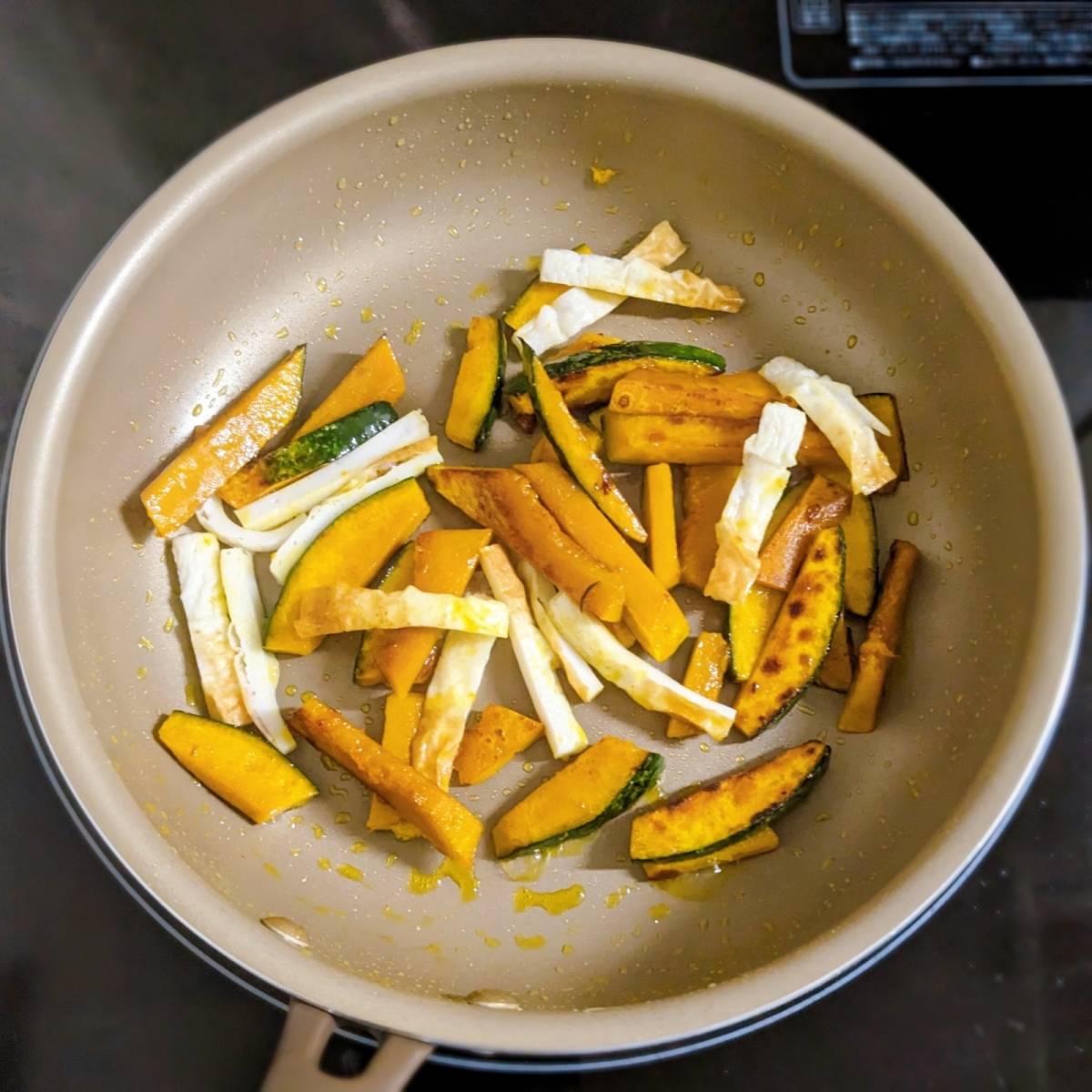 グループ公式の「やみつききんぴら！かぼちゃでかんたんおつまみ！」のレシピ