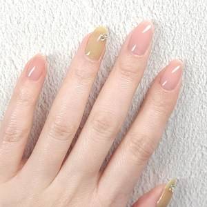  ビジューネイル 