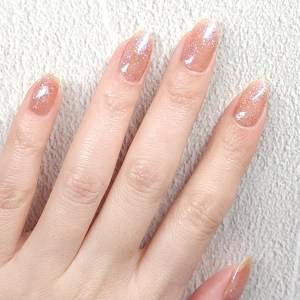 ぐっと垢抜ける。不器用さん向け「オーロラグリッターネイル」のやり方