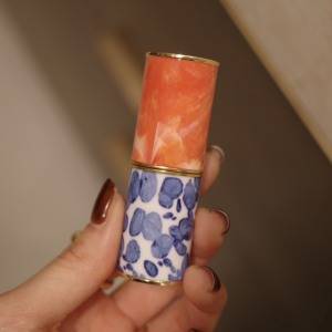 手に取るたびにときめく♡つい見せたくなる「ドリス」のアートなリップケース