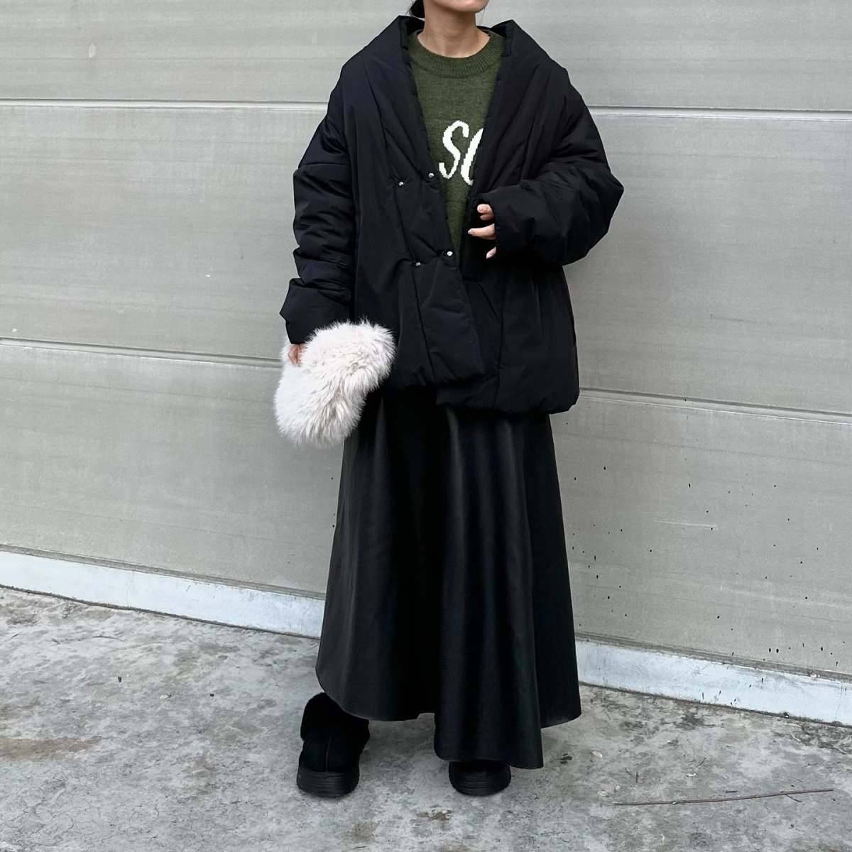 ロゴニットをアクセントに♪