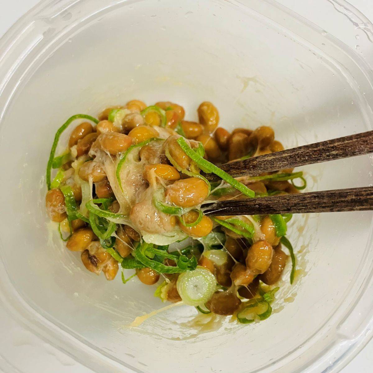 タカノフーズ公式の「味噌ねぎ納豆」のレシピ