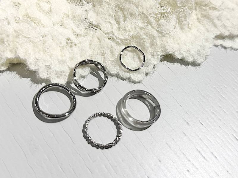 リングの大きさやデザインの違い