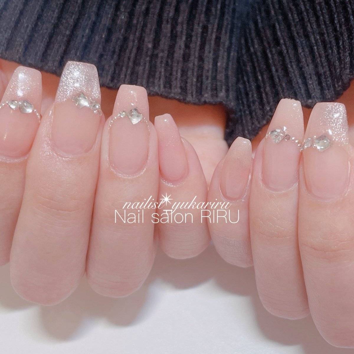 コーラルピンクネイル