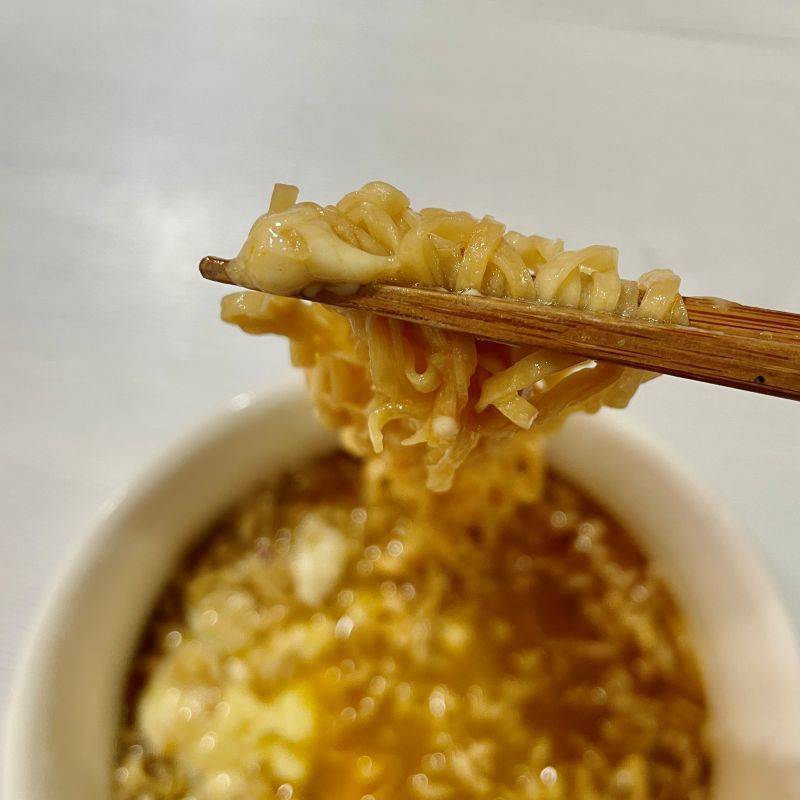 チキンラーメン公式の「簡単ヤバうま！チーズカレーチキラー」のレシピ