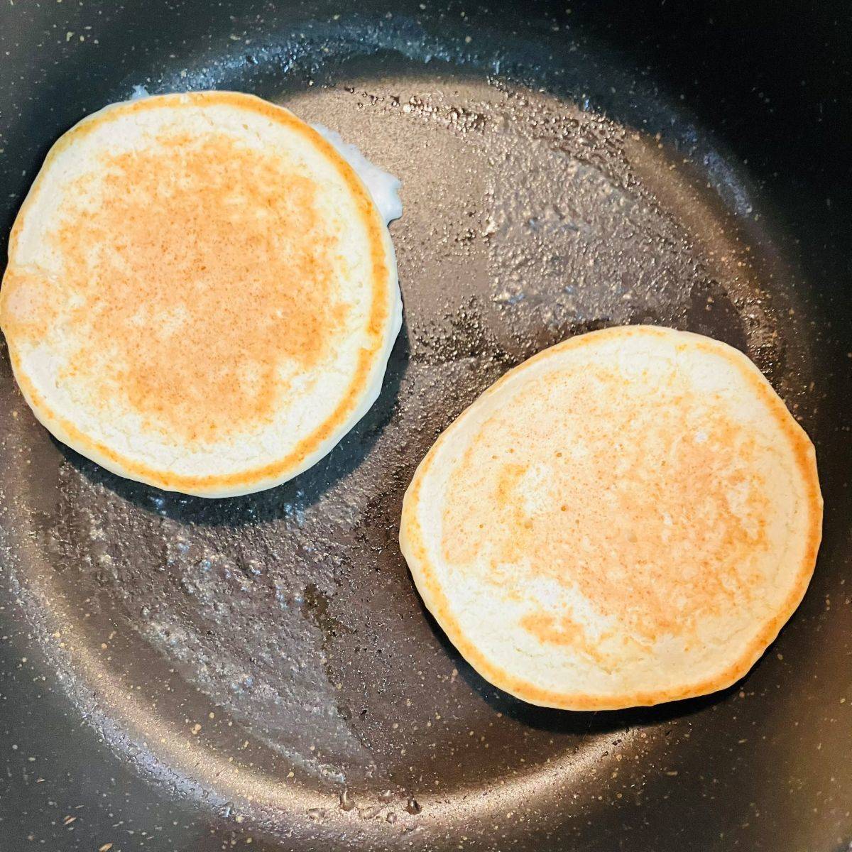 森永公式の「アーモンドミルクで!アーモンドホットケーキ」のレシピ