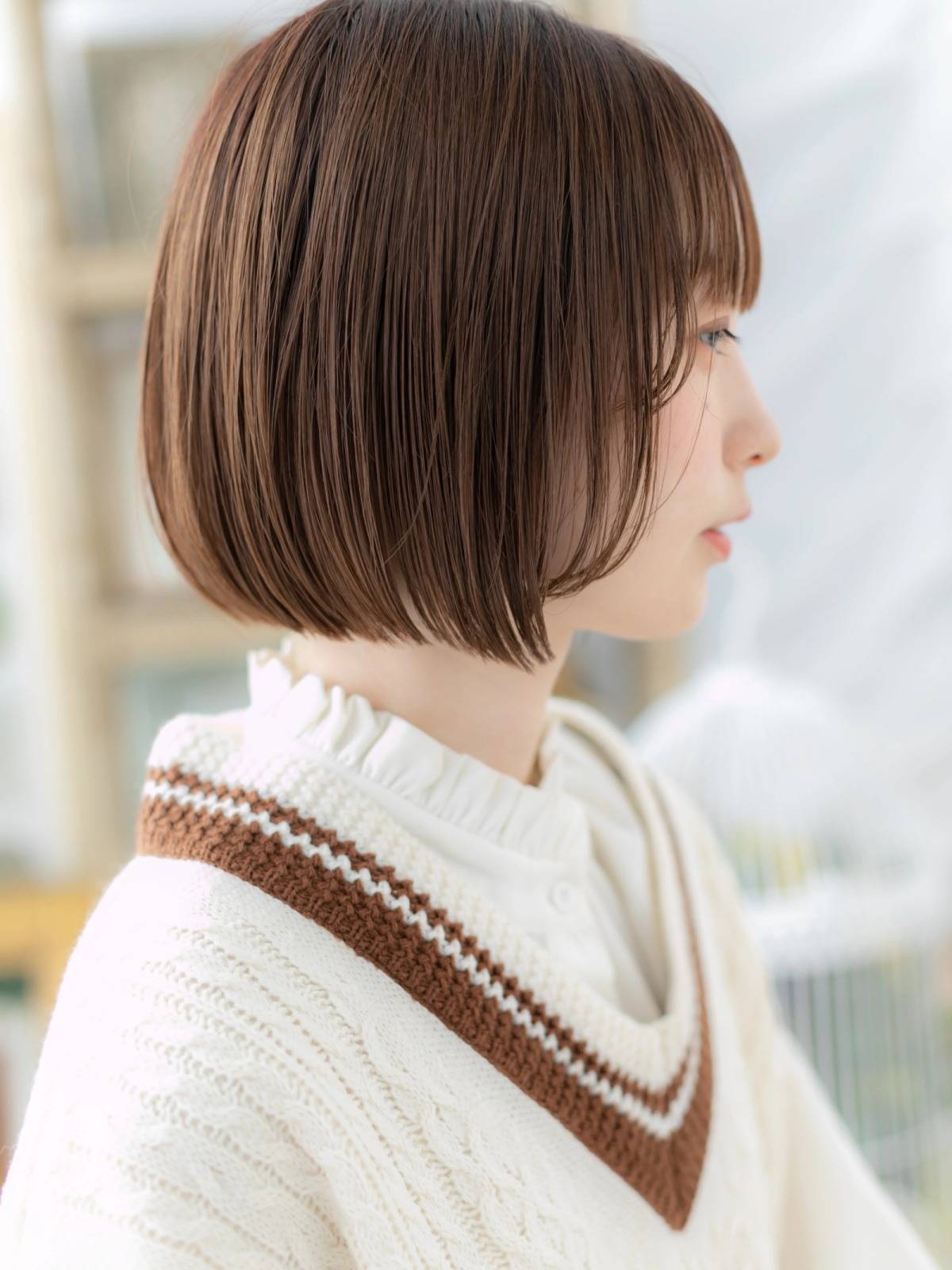 前下がりストレートボブ